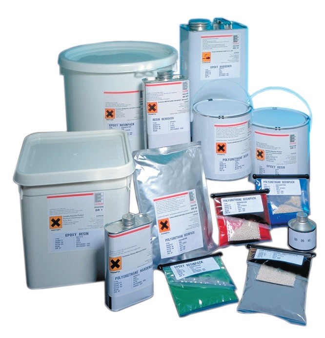 Obr. Různé pryskyřice od Electrolube